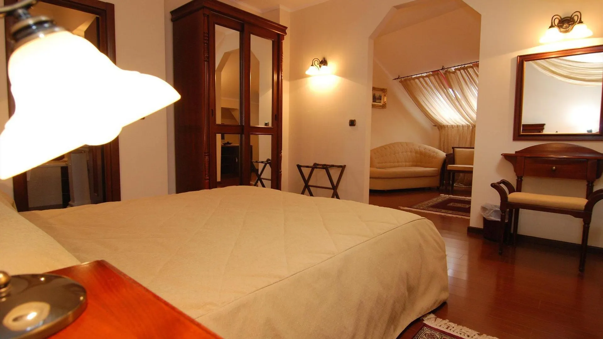 Vila Paris Boutique Hotel Bucareste 4*,  Roménia